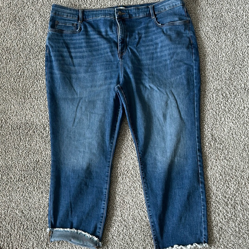 Woman’s Crop Jeans